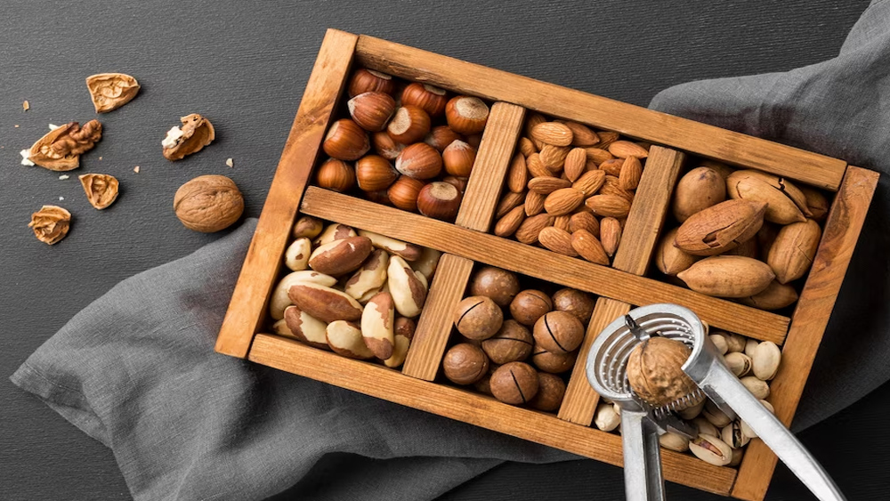 مصرف آجیل برای کنترل دیابت نوع دو و سندرم متابولیک مفید است.